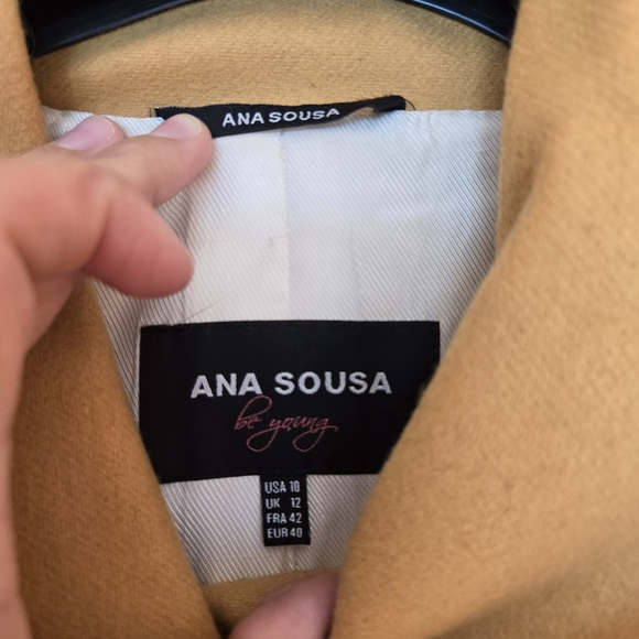 Ana Sousa womens wool coat, color yellow mustard, size 10. - Picture 2 of 4
